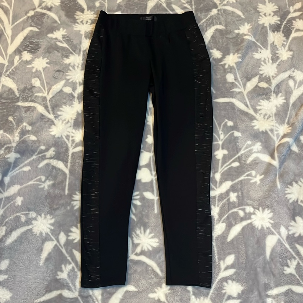 Mossimo cool black leggings with side trim Sz S/P💚